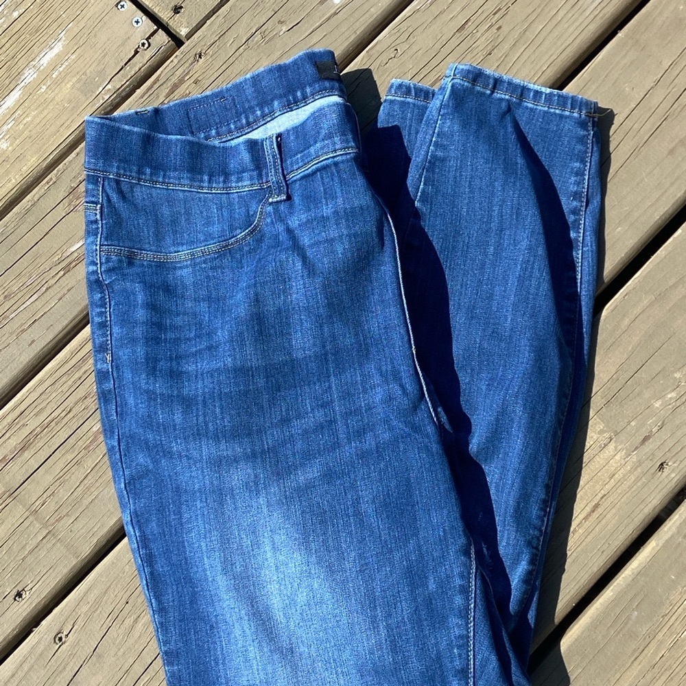 Judy Blue Pull On Medium Dark Blue Distressed Skinny Jegging Jeans 20W Plus